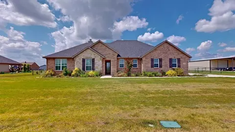 13451 Metz Rd, Sanger, TX 76266