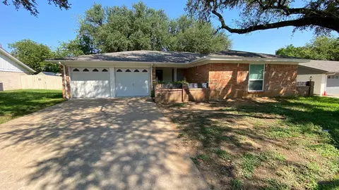 3620 Brown Trl, Bedford, TX 76021