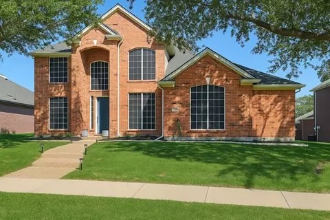 2753 Hillview Dr, Lewisville, TX 75067