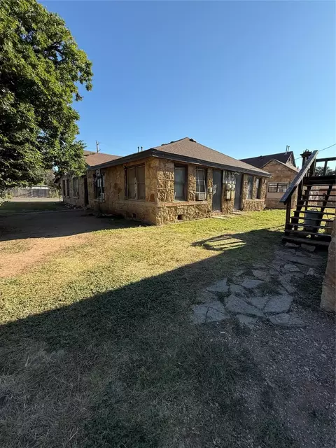 1849 S 14th St, Abilene, TX 79602