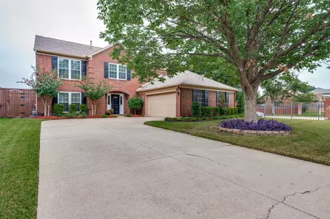 2400 Covington Dr, Flower Mound, TX 75028