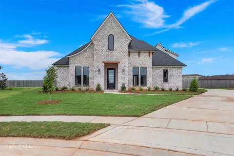 573 Corinth Cir, Bossier City, LA 71111