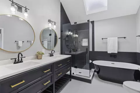 6422 White Oak Dr, Rowlett, TX 75089