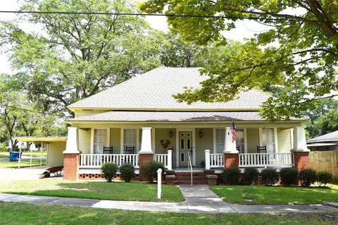 1284 Mcdonald St, Haynesville, LA 71038