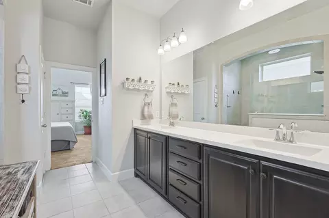 Entry Way - 1016 Lamp Post Ln, Argyle, TX 76226 photo 6 of 6