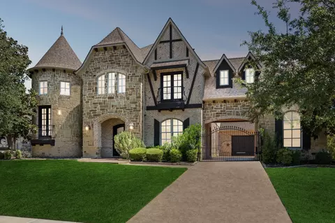 205 Edinburgh Ct, Southlake, TX 76092