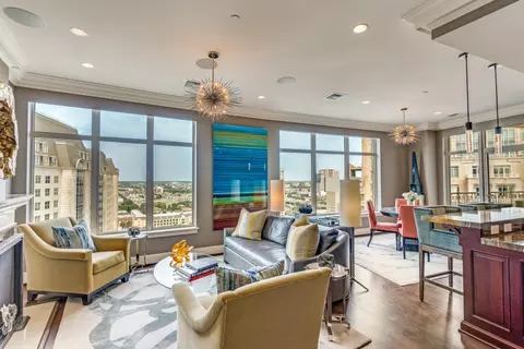 2555 N Pearl St #1803, Dallas, TX 75201