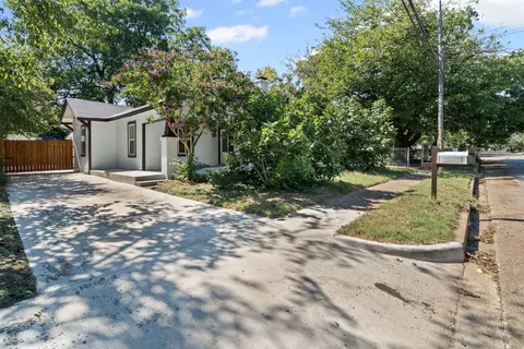 709 N Buffalo Ave, Cleburne, TX 76033