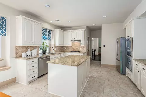Kitchen - 119 Windsor Dr, Murphy, TX 75094 photo 2 of 3