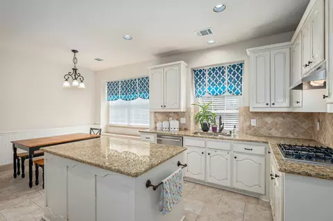 Kitchen - 119 Windsor Dr, Murphy, TX 75094 photo 1 of 3