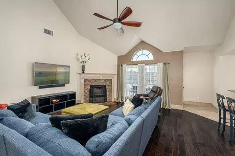 Living - 119 Windsor Dr, Murphy, TX 75094 photo 1 of 1