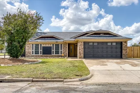 7428 Ridge Rd W, Fort Worth, TX 76133