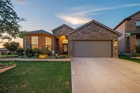 11525 Milltown Dr, Fort Worth, TX 76131