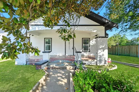 1629 Pine St, Dallas, TX 75215