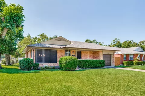 2826 Marbella Ln, Dallas, TX 75228