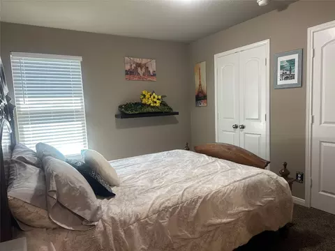 Bedroom - 10420 Langham Dr, Waco, TX 76708 photo 4 of 5