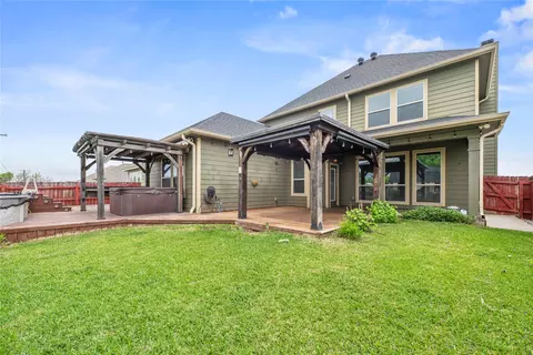 Exterior - 10420 Langham Dr, Waco, TX 76708 photo 2 of 9