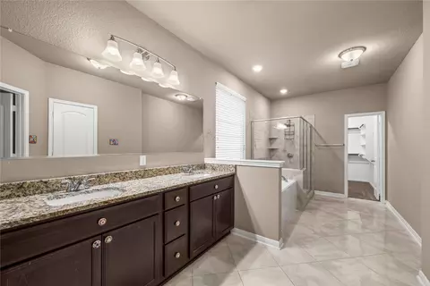 Entry Way - 10420 Langham Dr, Waco, TX 76708 photo 3 of 6