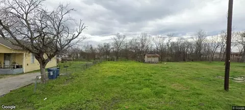 611 E 11th Ave, Corsicana, TX 75110