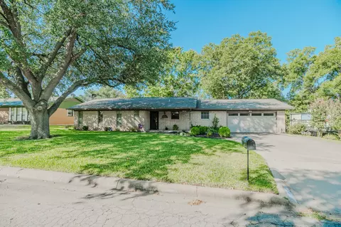 1320 Magnolia, Stephenville, TX 76401