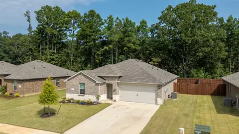 603 E River Oaks Ln, Chandler, TX 75758