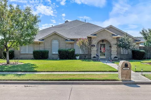 2604 Buck Dr, Mesquite, TX 75181