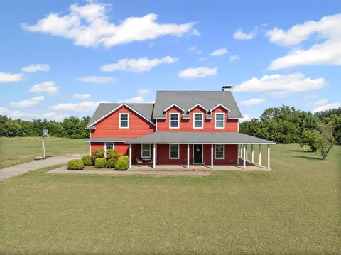 1308 Red Oak Creek Dr, Ovilla, TX 75154