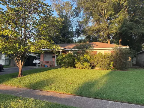 4213 Van Deeman St, Bossier City, LA 71112