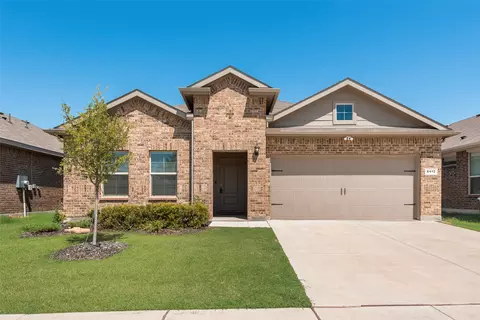 8412 High Hill Dr, Fort Worth, TX 76179