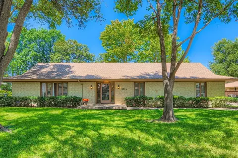 1517 Daywood Ln, Irving, TX 75061