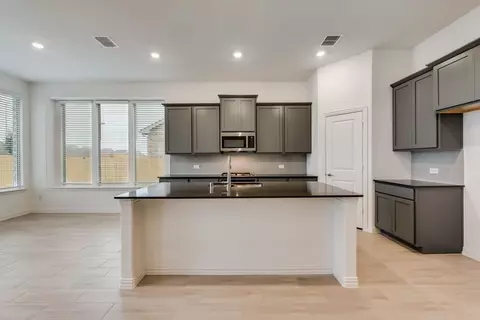 3916 Elements Way, Mesquite, TX 75181 photo 11