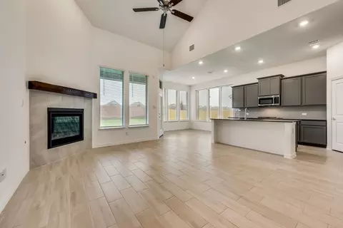 3916 Elements Way, Mesquite, TX 75181 photo 10
