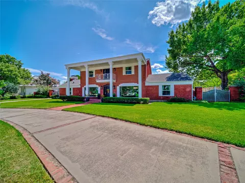 Exterior - 210 E Northgate Dr, Irving, TX 75062 photo 2 of 8