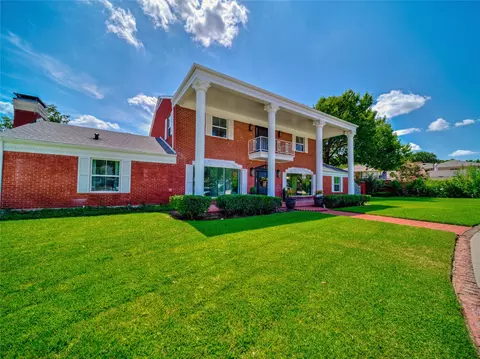 Exterior - 210 E Northgate Dr, Irving, TX 75062 photo 8 of 8
