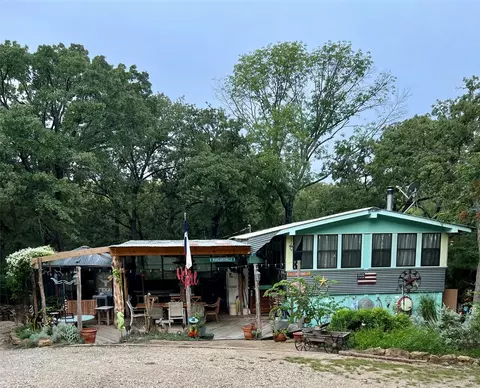 182 Tottenham Dr, Gordonville, TX 76245