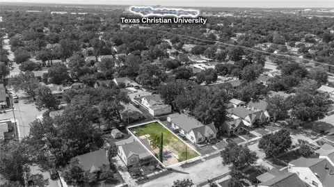 3536 S Henderson St, Fort Worth, TX 76110