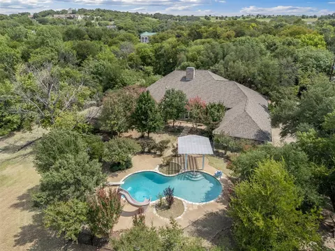 417 Verna Trl N, Fort Worth, TX 76108