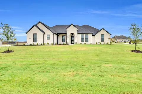 1610 Blackfoot Pkwy, Waxahachie, TX 75165