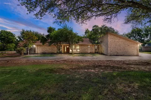 7508 Ravenswood Rd, Granbury, TX 76049