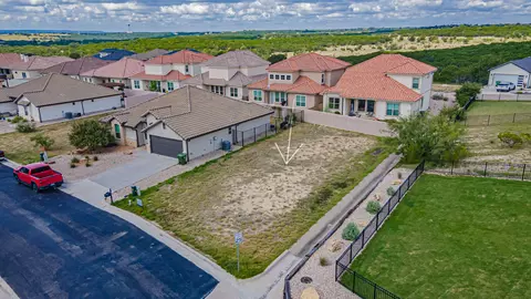 177 Valley View St, Glen Rose, TX 76043