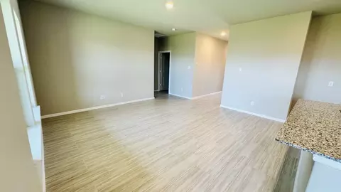 Living - 532 Marsh St, Cleburne, TX 76033 photo 1 of 1