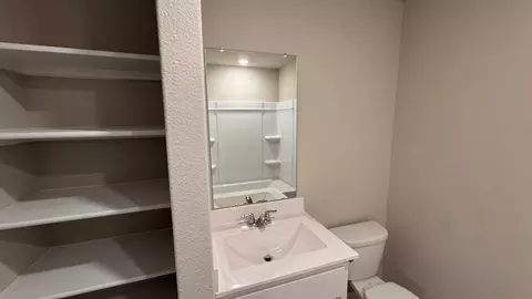 549 Marsh St, Cleburne, TX 76033 photo 16