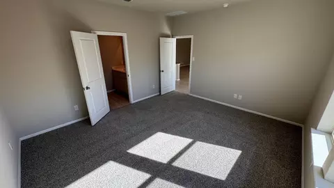 549 Marsh St, Cleburne, TX 76033 photo 8
