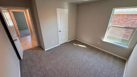 549 Marsh St, Cleburne, TX 76033 photo 17