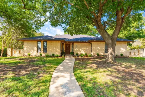 1124 Angela Ct, Cedar Hill, TX 75104