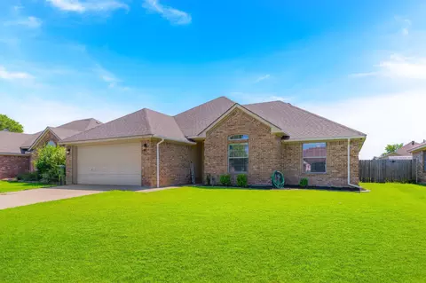 1210 Shelby Dr, Seagoville, TX 75159