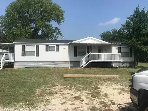 150 Oak Valley Ln, Springtown, TX 76082