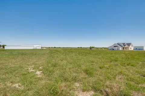 325 E Pecan Tree Rd, Waxahachie, TX 75165