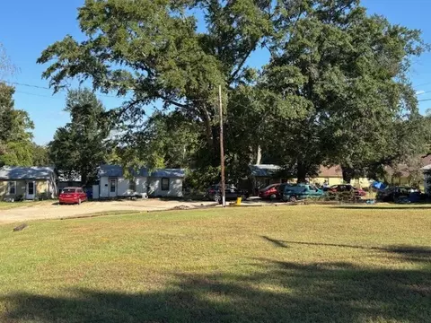 Exterior - 608-624 Constable St, Minden, LA 71055 photo 5 of 14
