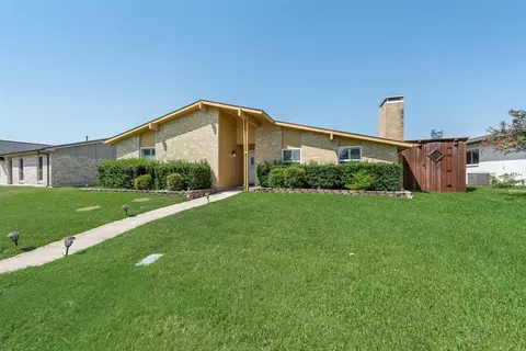 2013 Warberry Rd, Carrollton, TX 75007
